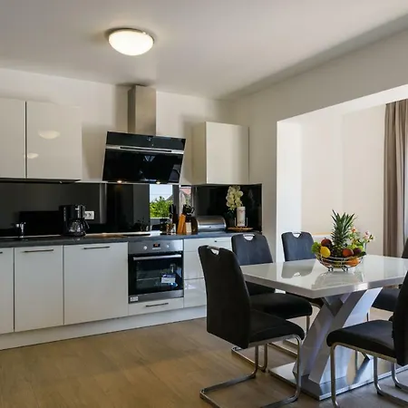 Apollo Apartment Trogir