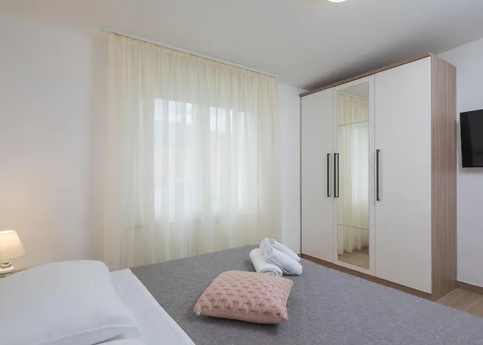 Apollo Apartman *