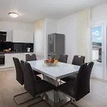 Apartment Apollo *